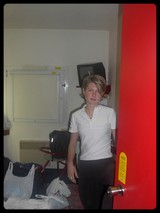 cette fois, Emilie se couche