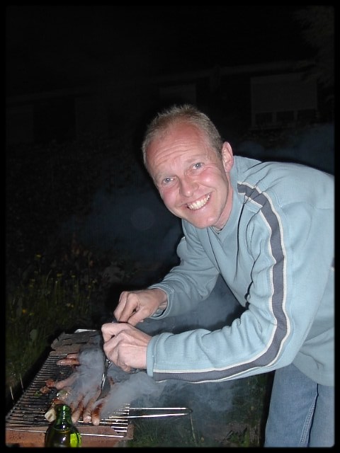Jeff au commande du barbecue !